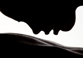 बिस्तर पर एक महिला को खुश करने के 6 सर्वोत्तम तरीके